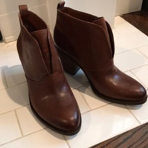 NWT Lucky high-heeled booties with oxford detail